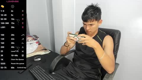 Snapshot of jacobb_lee chatting on February 20, 9:20 pm Jacob Lee online show from February 20, 9:20 pm