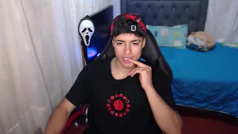 Jacobbakerr online show from February 24, 5:16 am