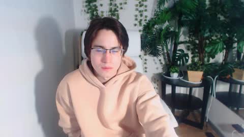 jacobbrat online show from November 18, 9:08 pm