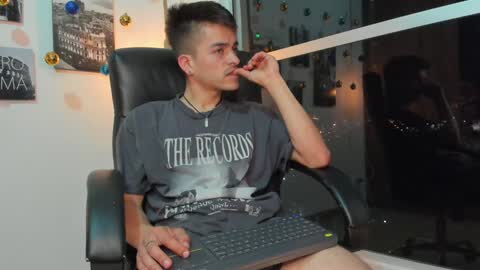 JACOB STONES online show from December 7, 1:03 am