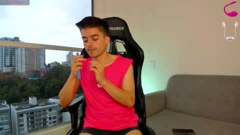 Snapshot of jacobstones_ chatting on November 14, 8:51 pm JACOB STONES online show from November 14, 8:51 pm