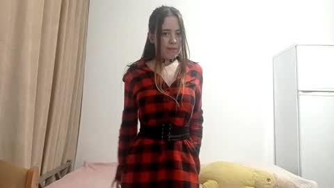 jacquelynsundin online show from October 9, 8:18 pm