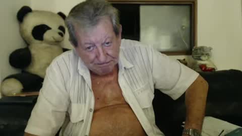 Snapshot of jacques_de_france chatting on March 11, 2:43 am Jacques online show from March 11, 2:43 am