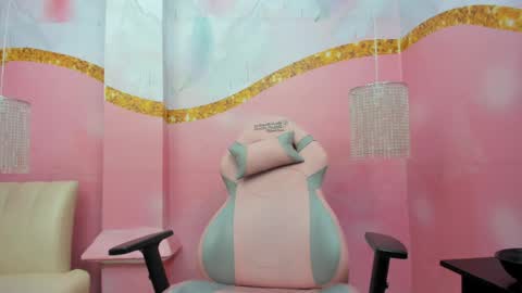 Jadde Greyy  online show from April 17, 11:57 am