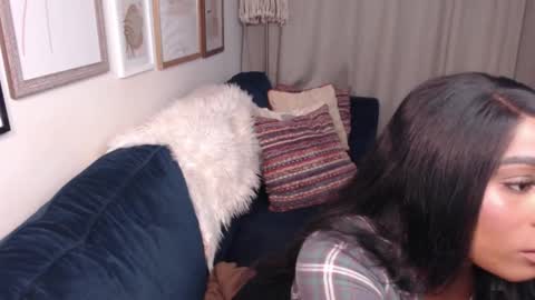 Snapshot of jade1677 chatting on December 12, 3:54 am Jade online show from December 12, 3:54 am