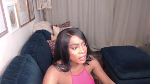 Snapshot of jade1677 chatting on December 15, 1:46 am Jade online show from December 15, 1:46 am