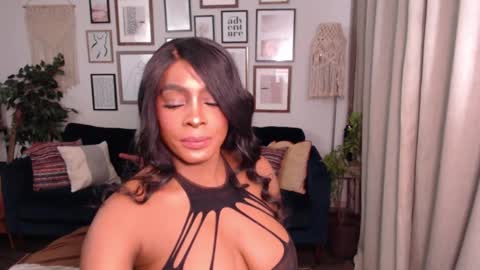 Snapshot of jade1677 chatting on February 1, 11:48 pm Jade online show from February 1, 11:48 pm