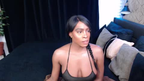 Snapshot of jade1677 chatting on October 8, 4:54 am Jade online show from October 8, 4:54 am