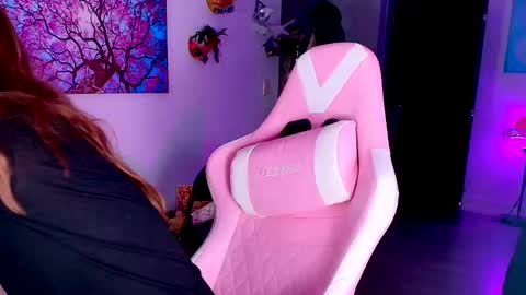 Snapshot of jade49 chatting on February 14, 3:00 am Jade49 online show from February 14, 3:00 am