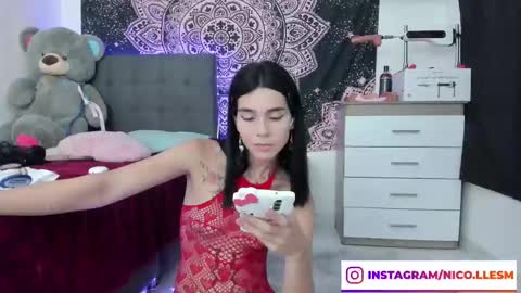 Snapshot of jade__weed chatting on February 15, 2:26 am online show from February 15, 2:26 am