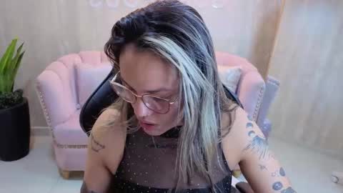 Jade  online show from October 14, 4:13 am