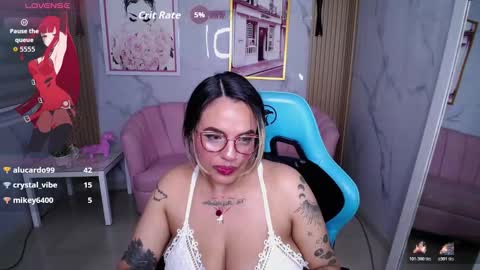 Jade  online show from February 8, 8:40 am