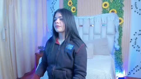 Snapshot of jade_nm chatting on November 27, 1:02 pm ade online show from November 27, 1:02 pm