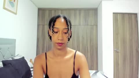 Snapshot of jade_obi chatting on September 16, 2:40 pm Jade smile online show from September 16, 2:40 pm