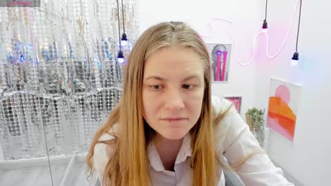 Jade online show from January 10, 8:37 pm