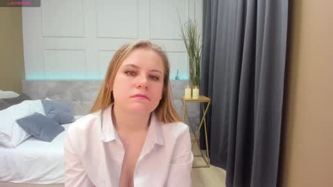 Jade online show from February 1, 1:12 am