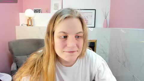 Jade online show from March 1, 8:53 pm