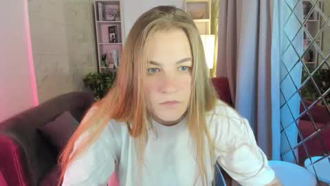 Jade online show from September 17, 8:54 pm