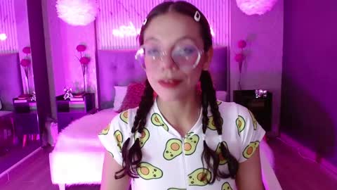 JADE online show from October 4, 4:10 am