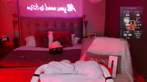 JADE online show from April 10, 1:49 pm