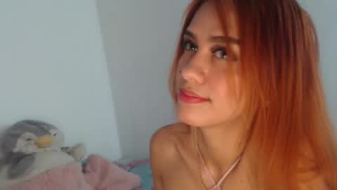 Snapshot of jade_watson19 chatting on September 8, 9:36 pm Jade Watson online show from September 8, 9:36 pm
