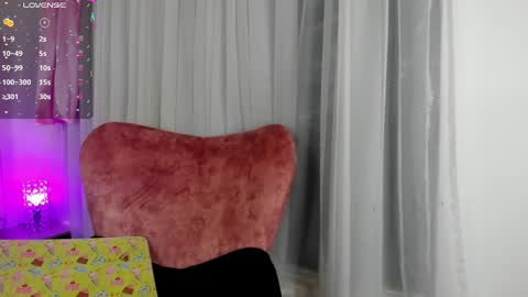 jade white  online show from January 14, 12:45 pm