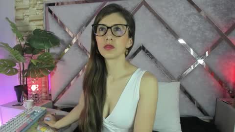 jade white  online show from December 17, 1:17 pm