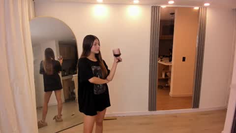 Snapshot of jade_ws chatting on February 20, 1:25 am Jade online show from February 20, 1:25 am