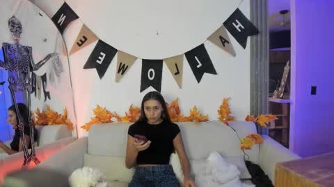 Snapshot of jade_ws chatting on October 9, 1:58 am Jade online show from October 9, 1:58 am