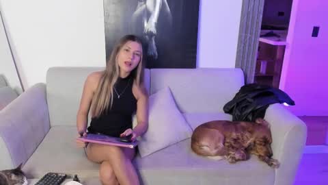 Snapshot of jade_ws chatting on November 26, 2:12 am Jade online show from November 26, 2:12 am