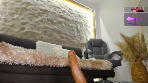 Snapshot of jadee__ chatting on February 19, 6:33 am jadee__ online show from February 19, 6:33 am