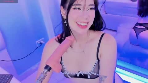 Jade Red  online show from April 19, 10:56 pm