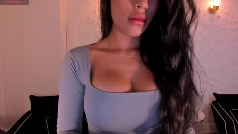 JADE EVANS online show from July 12, 5:37 pm