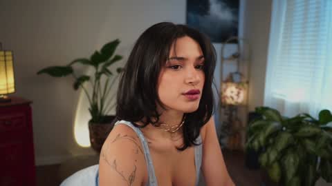 Jade online show from December 2, 9:50 pm