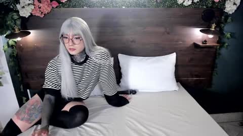 Snapshot of jadeykhada chatting on January 16, 11:27 pm Jade Khada online show from January 16, 11:27 pm