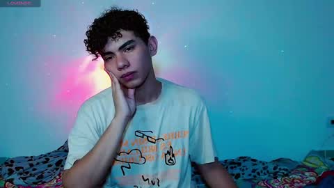 javi15  online show from December 22, 10:04 pm