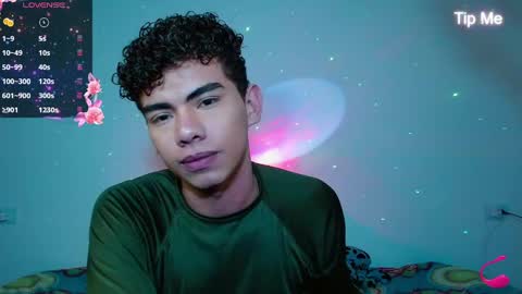 javi15  online show from December 24, 8:55 am