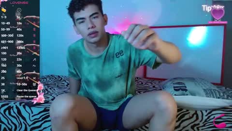 javi15  online show from September 12, 7:08 am