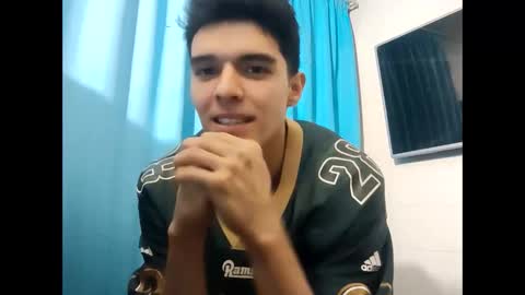 Snapshot of jair1_69 chatting on February 1, 6:12 am JaxXx online show from February 1, 6:12 am