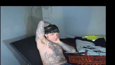 showingitoff online show from March 2, 7:15 am