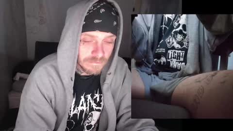 showingitoff online show from April 19, 7:07 am