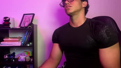 Snapshot of jake_hill1 chatting on December 19, 5:14 am jake_hill1 online show from December 19, 5:14 am