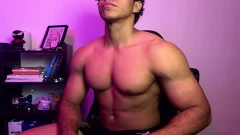 Snapshot of jake_hill1 chatting on December 20, 5:36 am jake_hill1 online show from December 20, 5:36 am