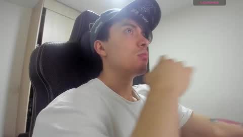 jake_murphy online show from February 13, 5:26 am