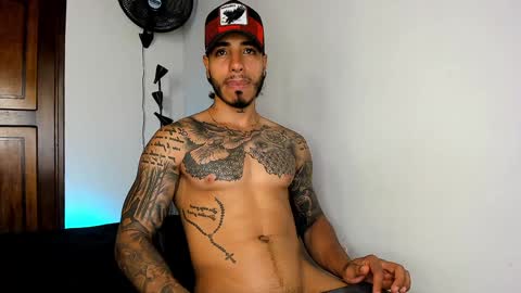 Snapshot of jakee_brown chatting on January 10, 9:31 pm Santiago online show from January 10, 9:31 pm