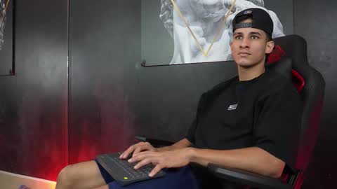 Snapshot of jakemoxley chatting on November 7, 3:56 pm JakeMoxley online show from November 7, 3:56 pm