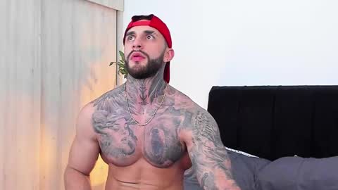 Snapshot of jakeortega chatting on October 9, 8:01 am Jake Orthega online show from October 9, 8:01 am