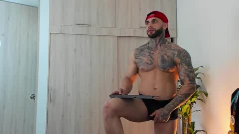 Snapshot of jakeortega chatting on October 24, 6:54 am Jake Orthega online show from October 24, 6:54 am