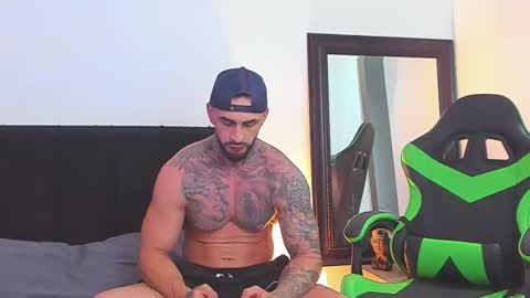 Snapshot of jakeortega chatting on December 3, 5:59 am Jake Orthega online show from December 3, 5:59 am