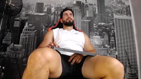 Snapshot of jakeskye chatting on December 7, 9:17 am JakeSkye online show from December 7, 9:17 am